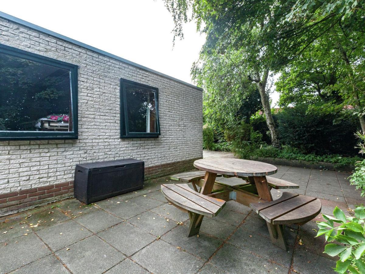 Comfortable Detached Bungalow 65 M2 Kamperland Exterior foto